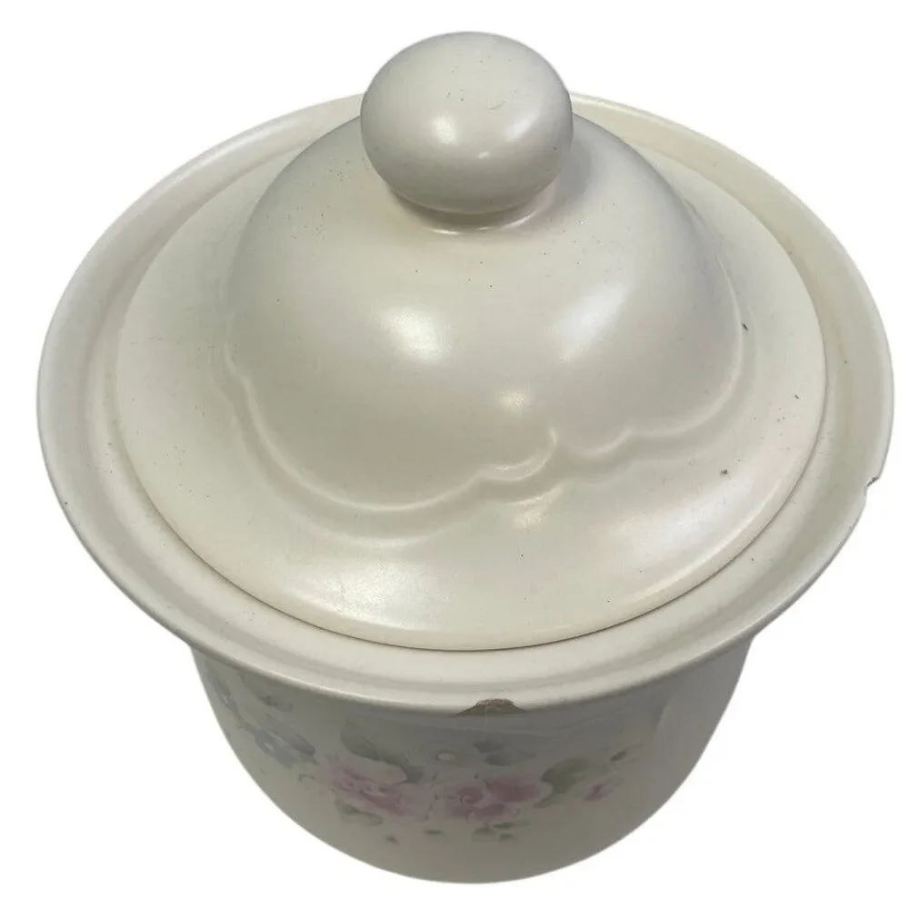 Vintage Pfaltzgraff Ceramic Tea Rose Floral Flour Canister w Chip and Lid